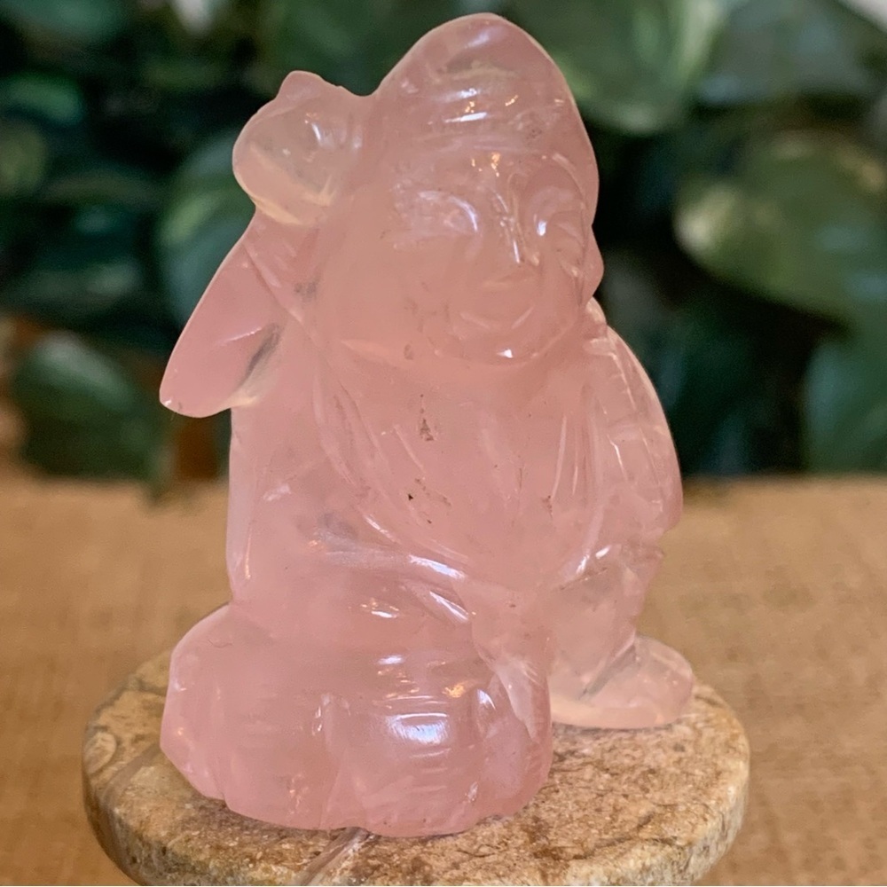 Fine VTG Antique Hand Carved Rose Quartz Daikokuten Seven Lucky Gods Figurine 2" - Picture 10 of 16
